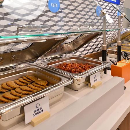Holiday Inn Express Hotel & Suites Youngstown North-Warren/Niles By Ihg Ngoại thất bức ảnh