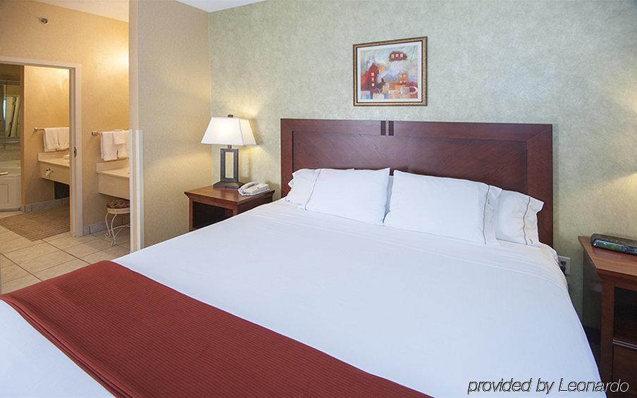 Holiday Inn Express Hotel & Suites Youngstown North-Warren/Niles, An Ihg Hotel Phòng bức ảnh