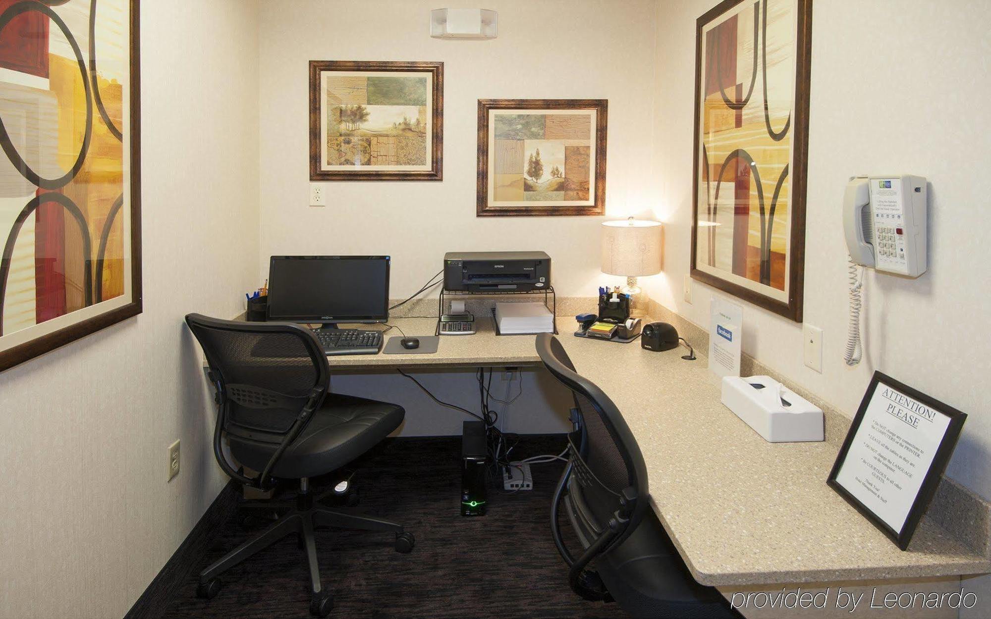 Holiday Inn Express Hotel & Suites Youngstown North-Warren/Niles By Ihg Tiện nghi bức ảnh