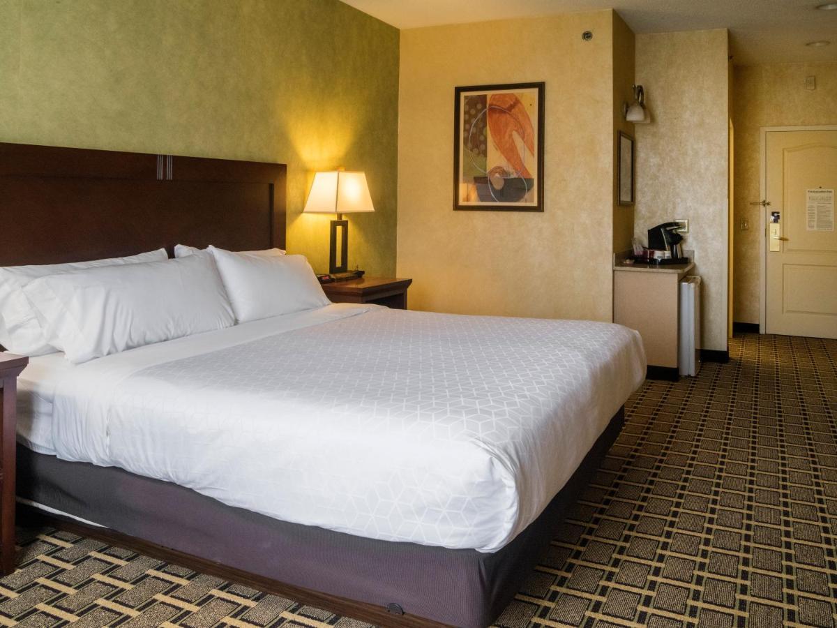Holiday Inn Express Hotel & Suites Youngstown North-Warren/Niles By Ihg Ngoại thất bức ảnh