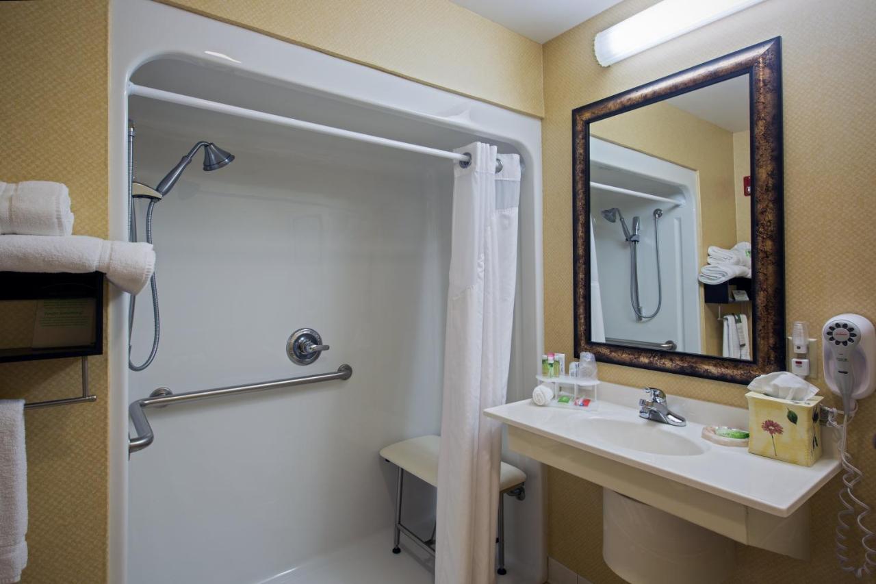 Holiday Inn Express Hotel & Suites Youngstown North-Warren/Niles By Ihg Ngoại thất bức ảnh