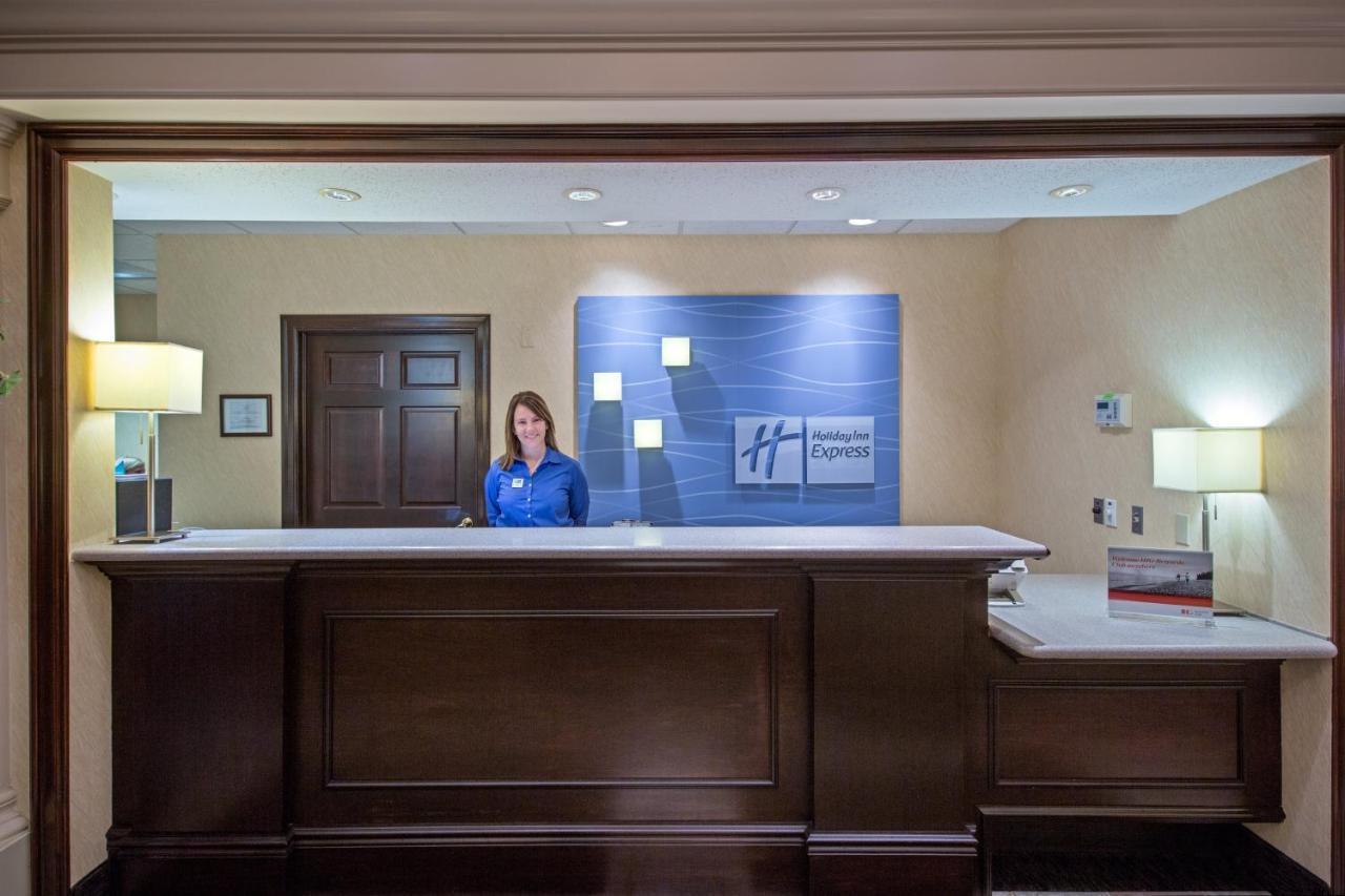 Holiday Inn Express Hotel & Suites Youngstown North-Warren/Niles By Ihg Ngoại thất bức ảnh